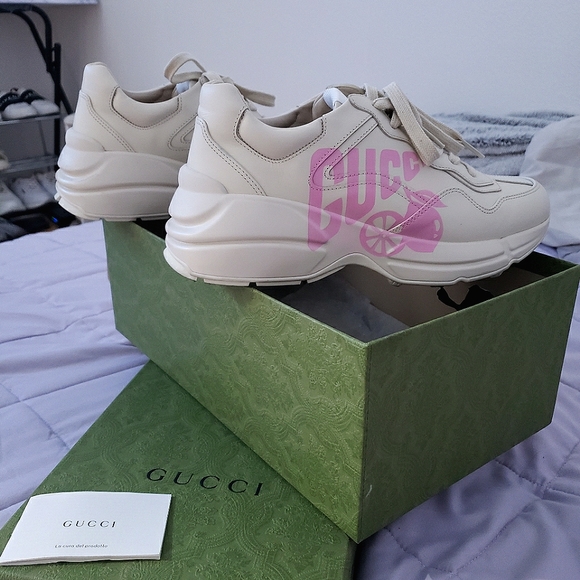 Gucci Shoes - GUCCI Size 9 Ivory Sneakers.  8-9 Best. Worn only once indoors.